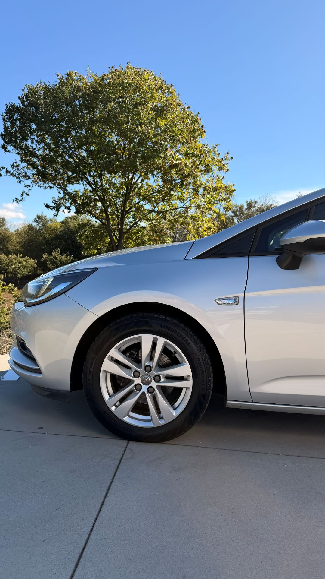 Opel Astra Version: 1.6 CDTi DPF Edition - Image 9