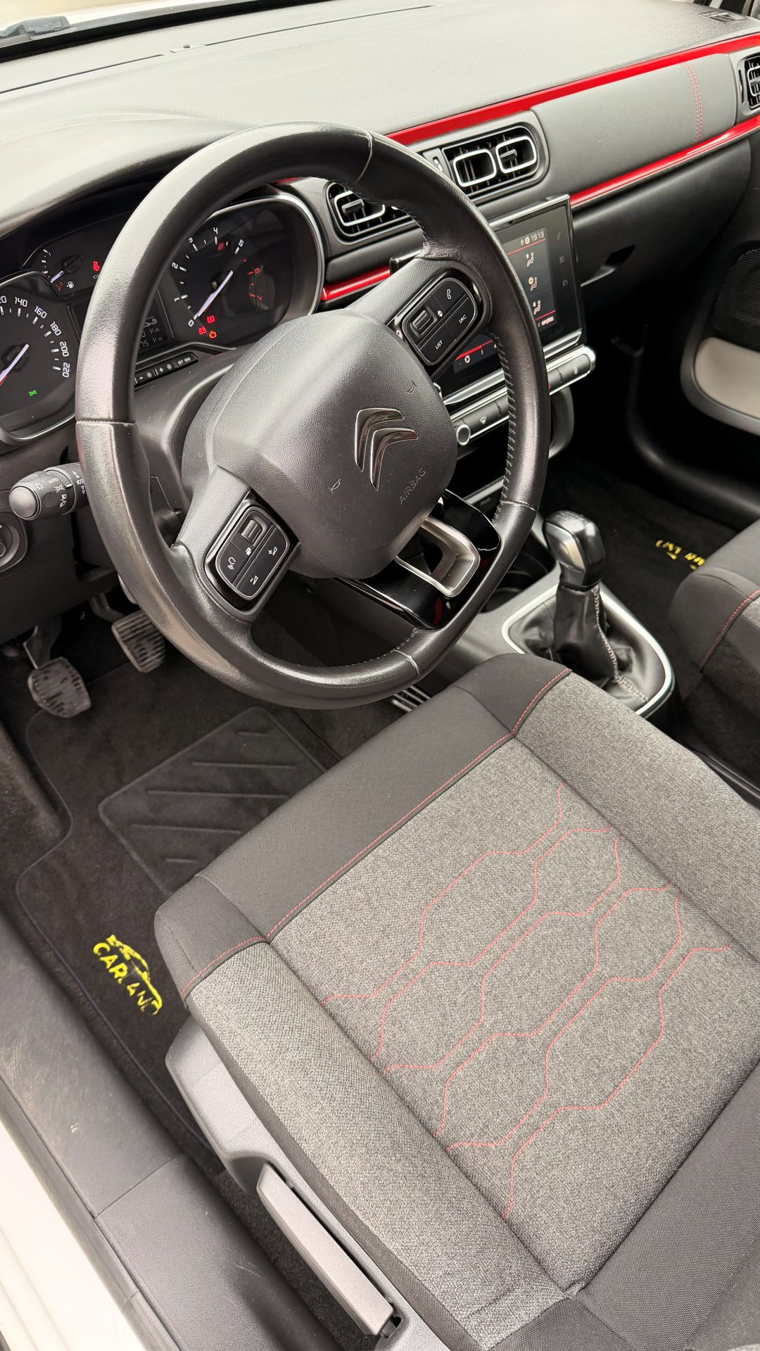 Citroen C3 PureTech Glänzend – Bild 17